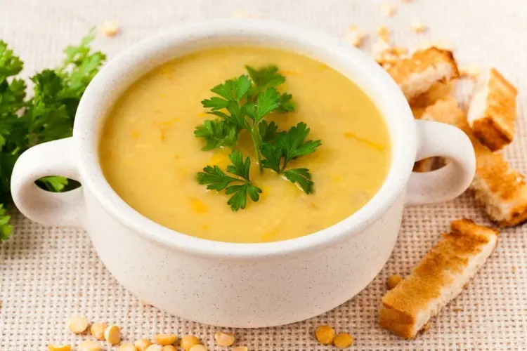 شوربة عدس