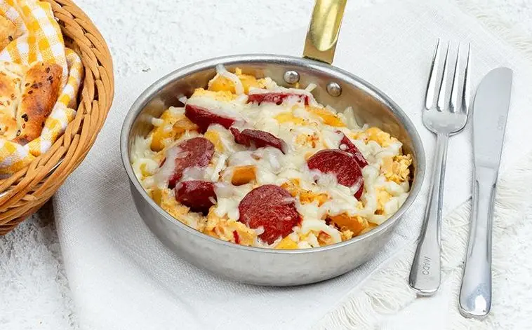 Sujuk Omelette Cheese