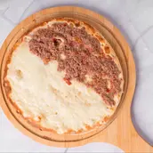 مناقيش جبنة ولحم 